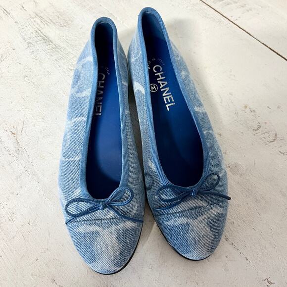 NEW Chanel Denim Printed CC Cap Toe Ballerina Flats Shoes Light Blue Women's 36 - Picture 7 of 10
